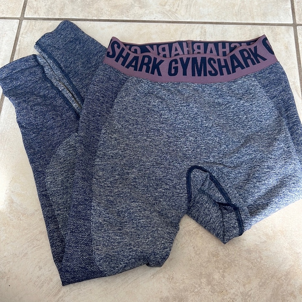 Gym shark size medium leggings